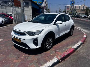 קיה סטוניק