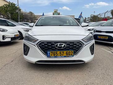 יונדאי איוניק