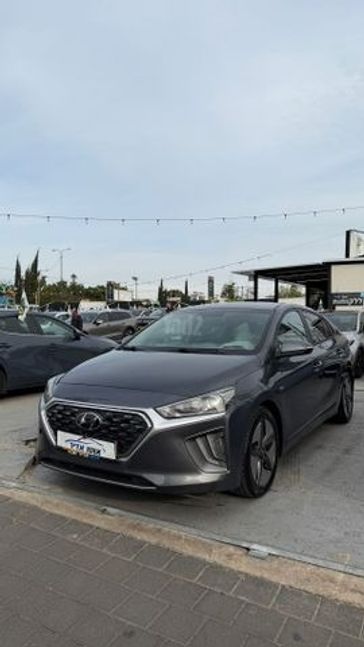 יונדאי איוניק