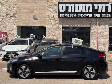 יונדאי איוניק