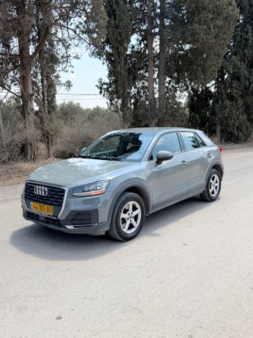 אאודי Q2