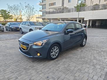 מזדה 2