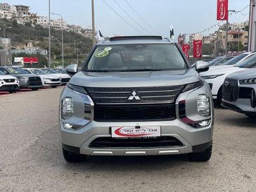 מיצובישי אאוטלנדר