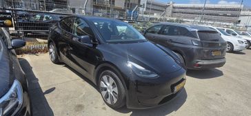 טסלה MODEL Y