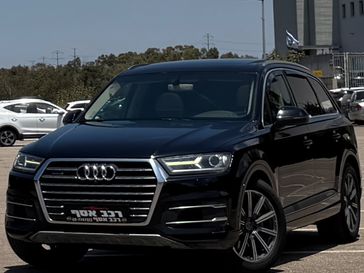 אאודי Q7