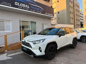 טויוטה RAV4