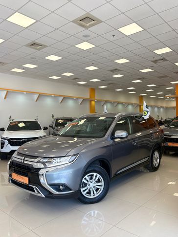 מיצובישי אאוטלנדר