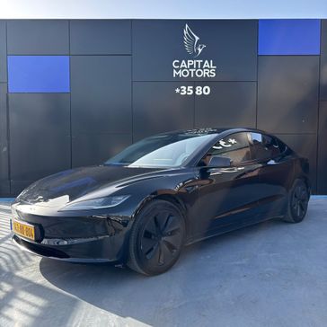 טסלה MODEL 3