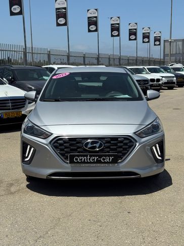 יונדאי איוניק