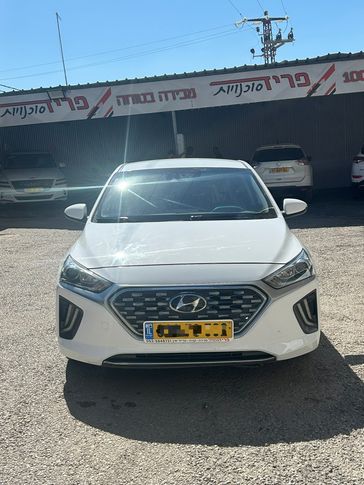 יונדאי איוניק