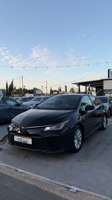 טויוטה קורולה