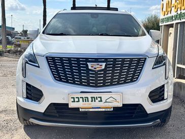 קאדילאק XT5