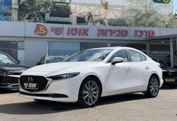 מזדה 3