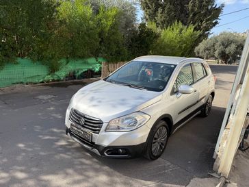 סוזוקי SX4 CROSSOVER