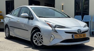 טויוטה פריוס