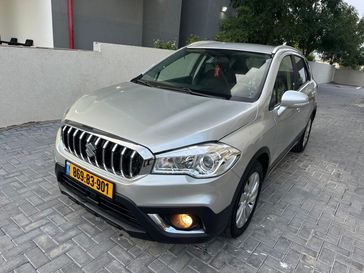 סוזוקי CROSSOVER