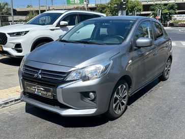 מיצובישי ספייס סטאר