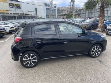 מיצובישי ספייס סטאר