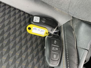 אופל קרוסלנד-X