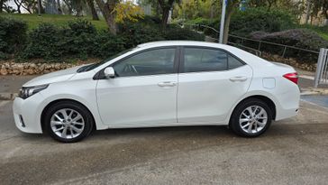 טויוטה קורולה