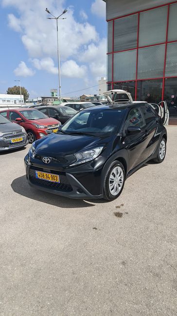 טויוטה אייגו