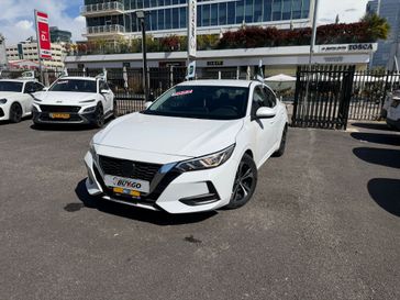 ניסאן סנטרה