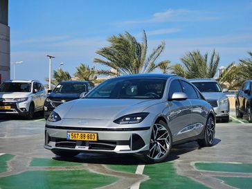 יונדאי איוניק