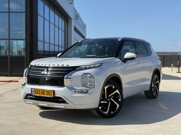 מיצובישי אאוטלנדר