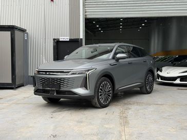 אומודה 9 PHEV
