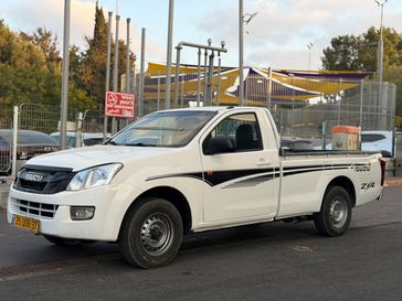 איסוזו D-Max