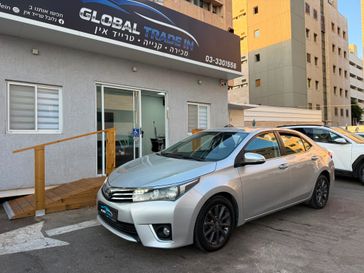טויוטה קורולה