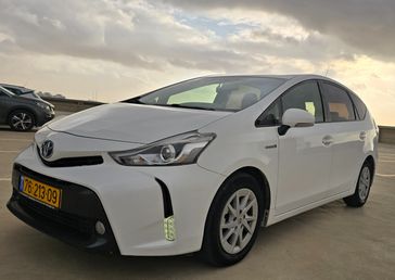 טויוטה פריוס