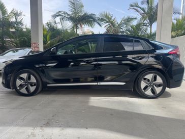 יונדאי איוניק