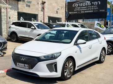 יונדאי איוניק
