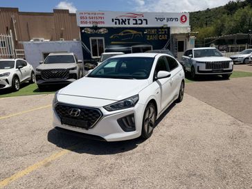 יונדאי איוניק