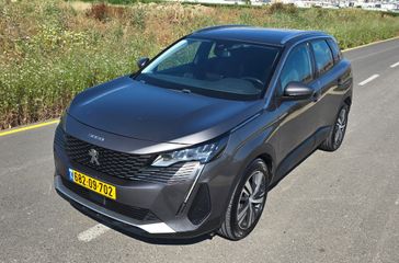 פיג'ו 3008