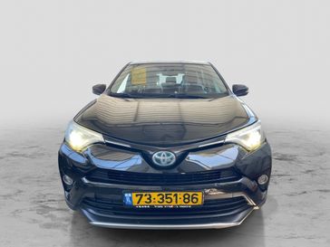 טויוטה RAV4