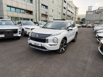 מיצובישי אאוטלנדר