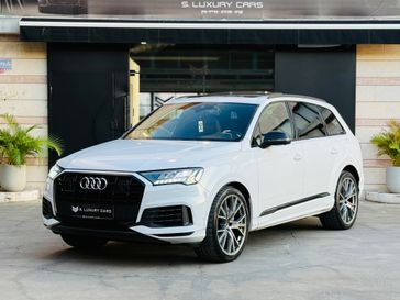 אאודי Q7