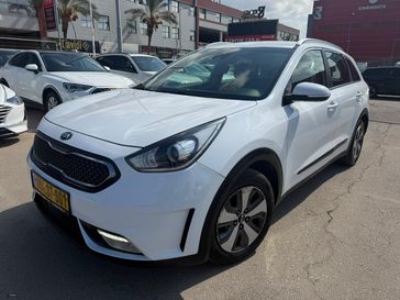 קיה נירו