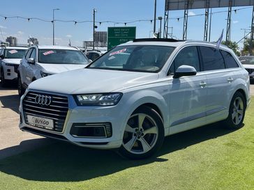 אאודי Q7