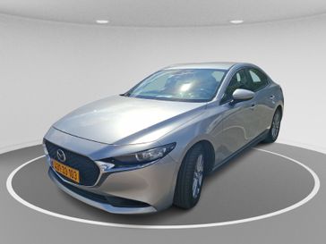 מזדה 3
