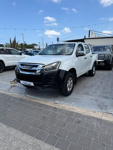 איסוזו D-Max
