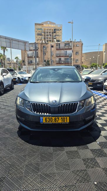 סקודה אוקטביה