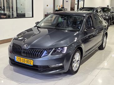 סקודה אוקטביה