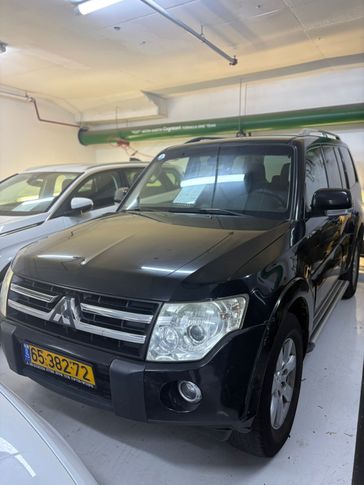 מיצובישי פאג'רו