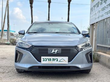 יונדאי איוניק