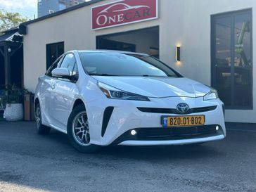 טויוטה פריוס