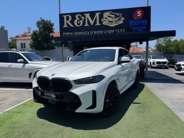 ב מ וו X6