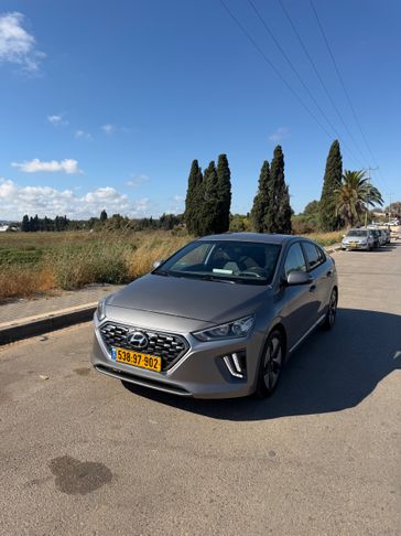 יונדאי איוניק